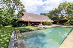 Atonishing 5BR Villa at Mesa de Yeguas